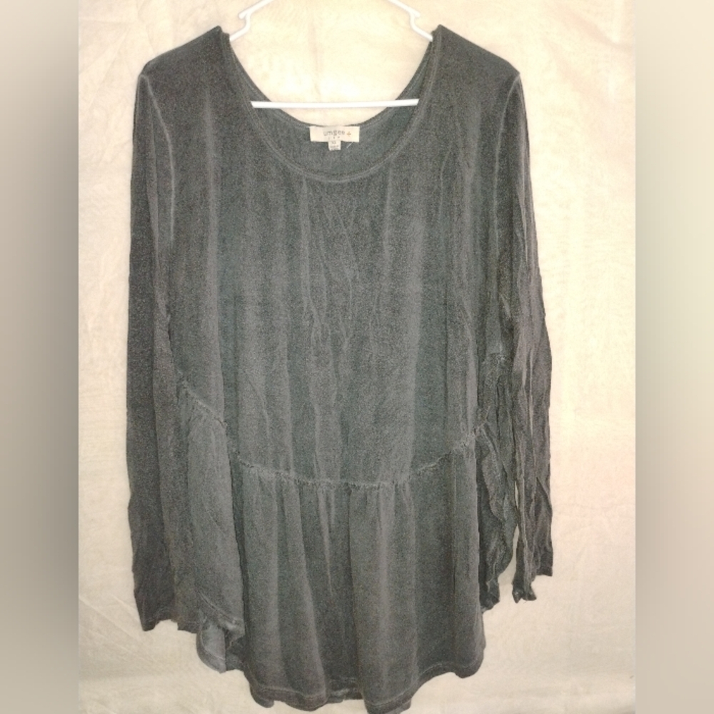 Gray XL Umgee Long Sleeve Ruffle Top Plus
